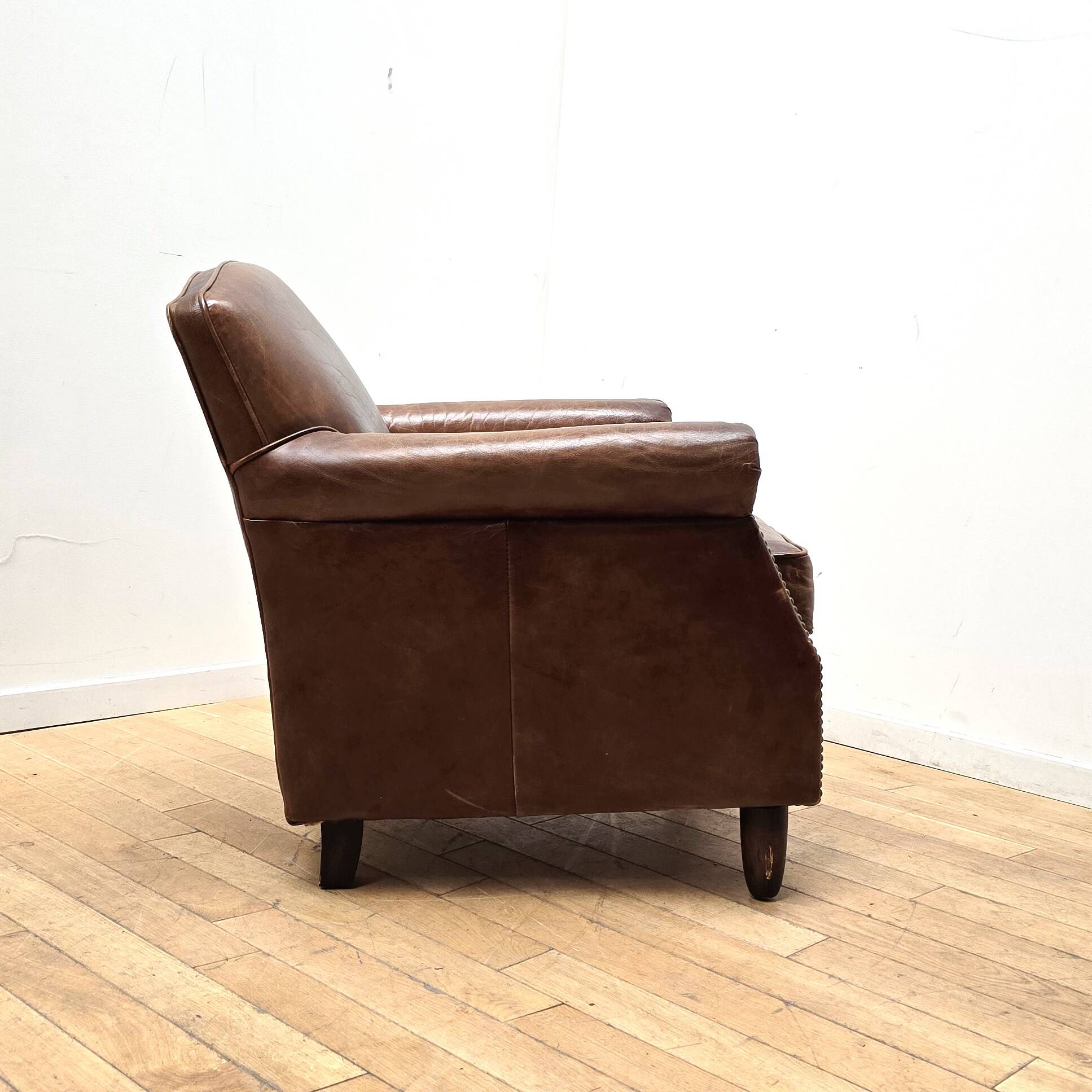 English style armchair