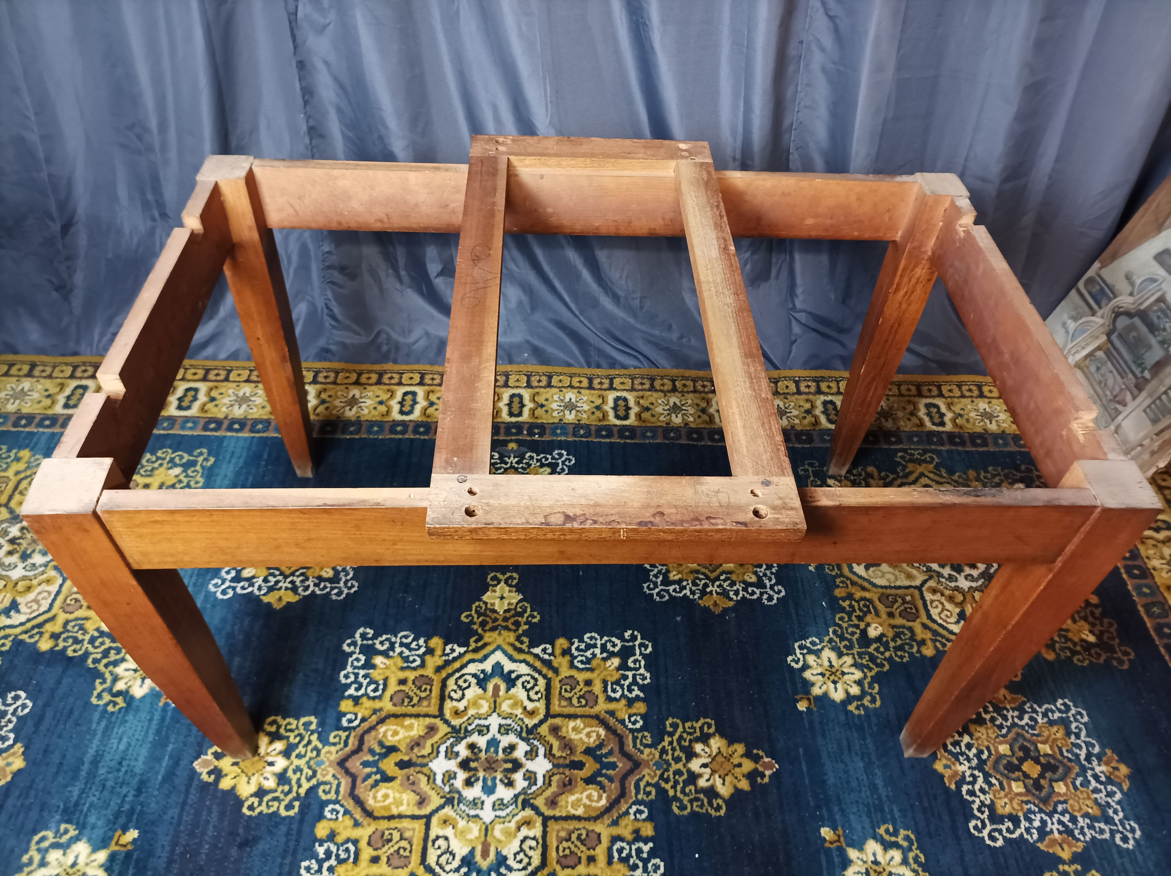Vintage oak extendable table