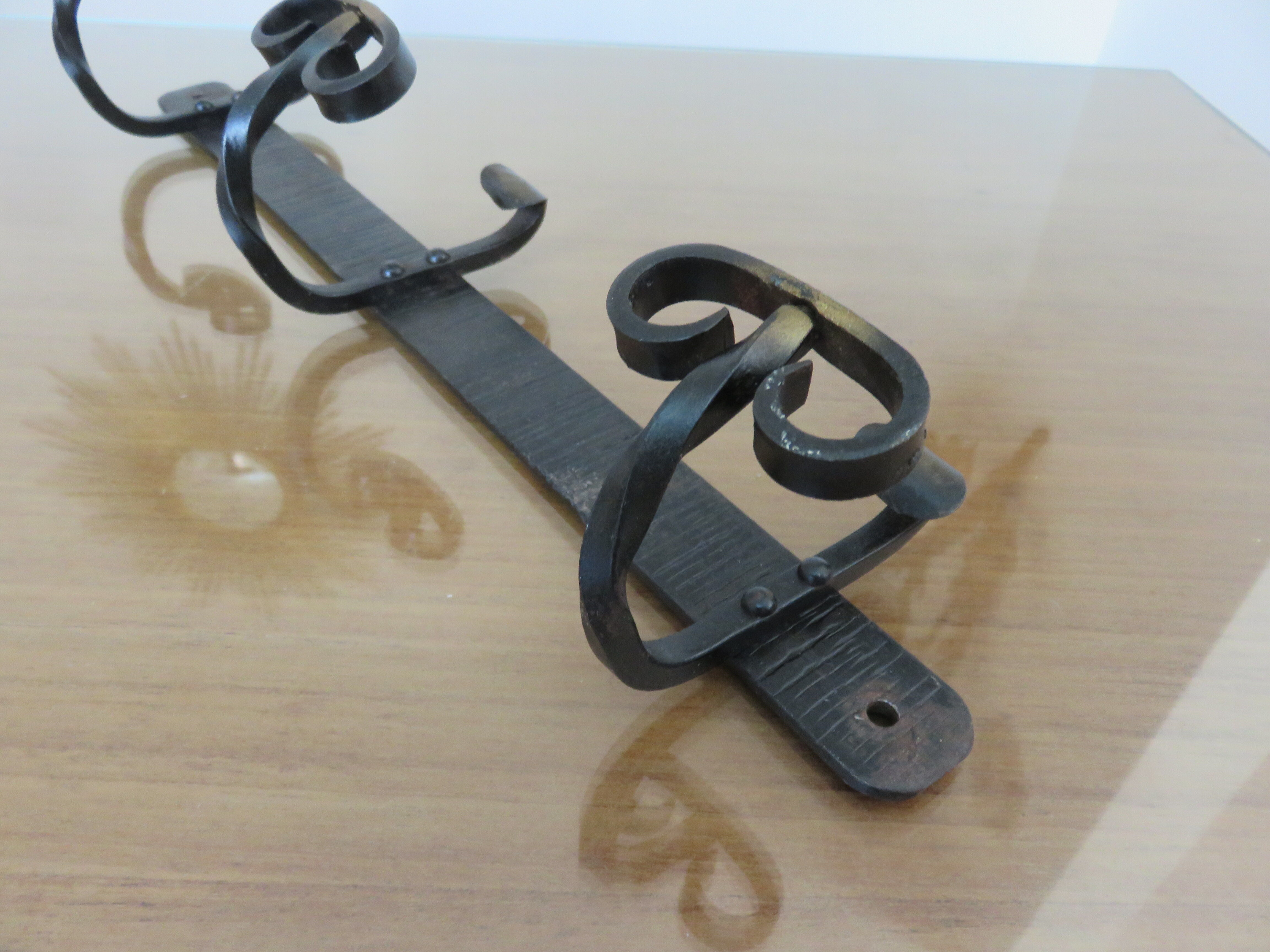 Wall coat rack 3 hooks in hammered wrought iron years 50 60