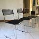 Chaises chrome et scoubidou