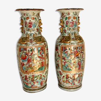 Paire de vases chinois anciens