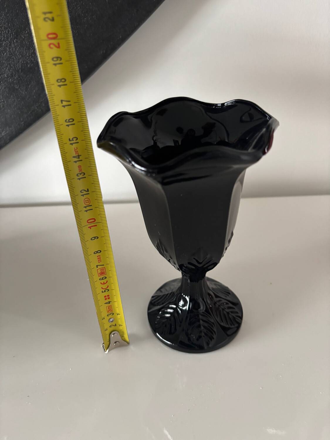 Black Italian glass