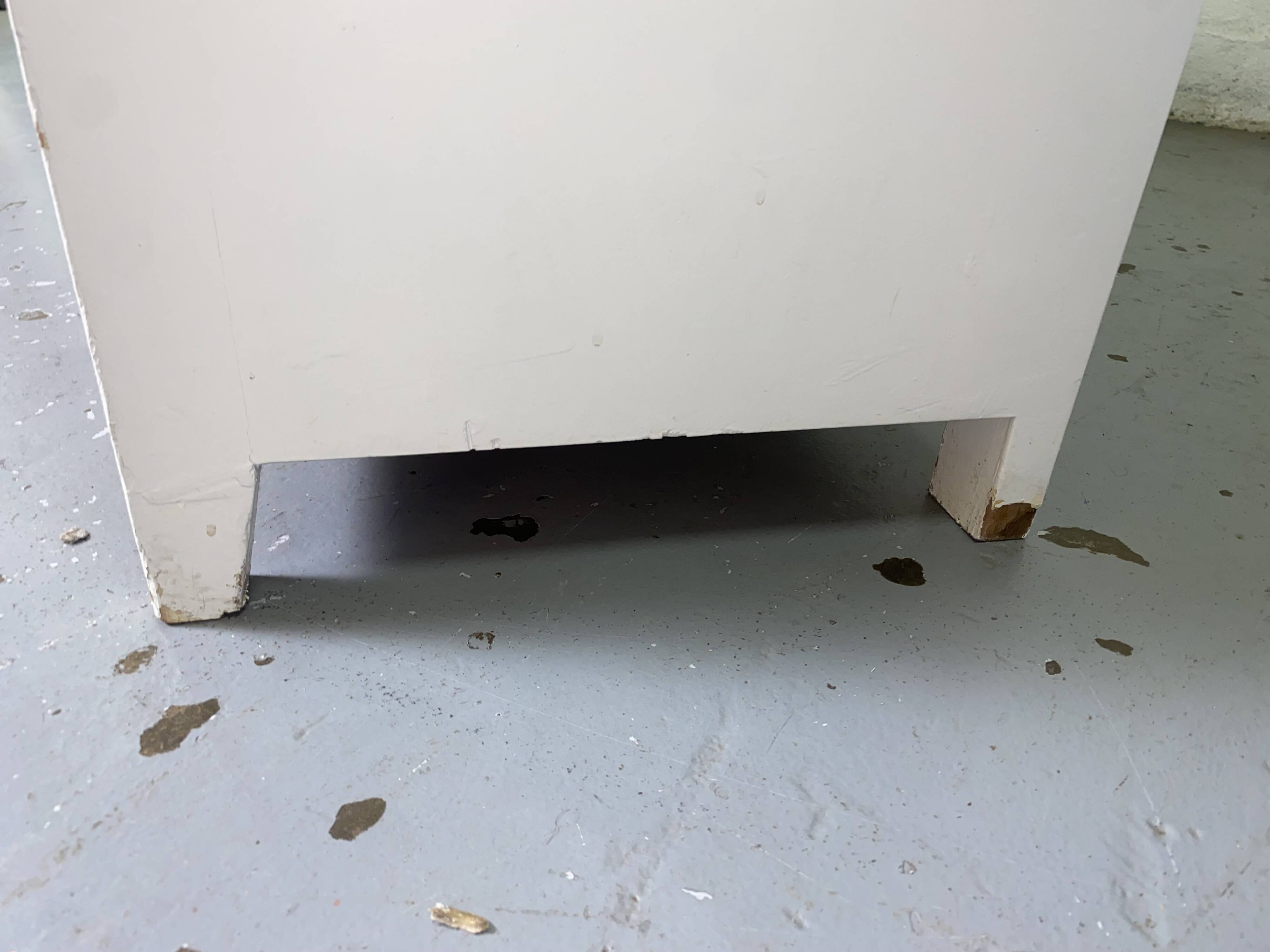 White school cabinet