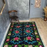 Romanian carpet with roses handmade in wool 177x154cm