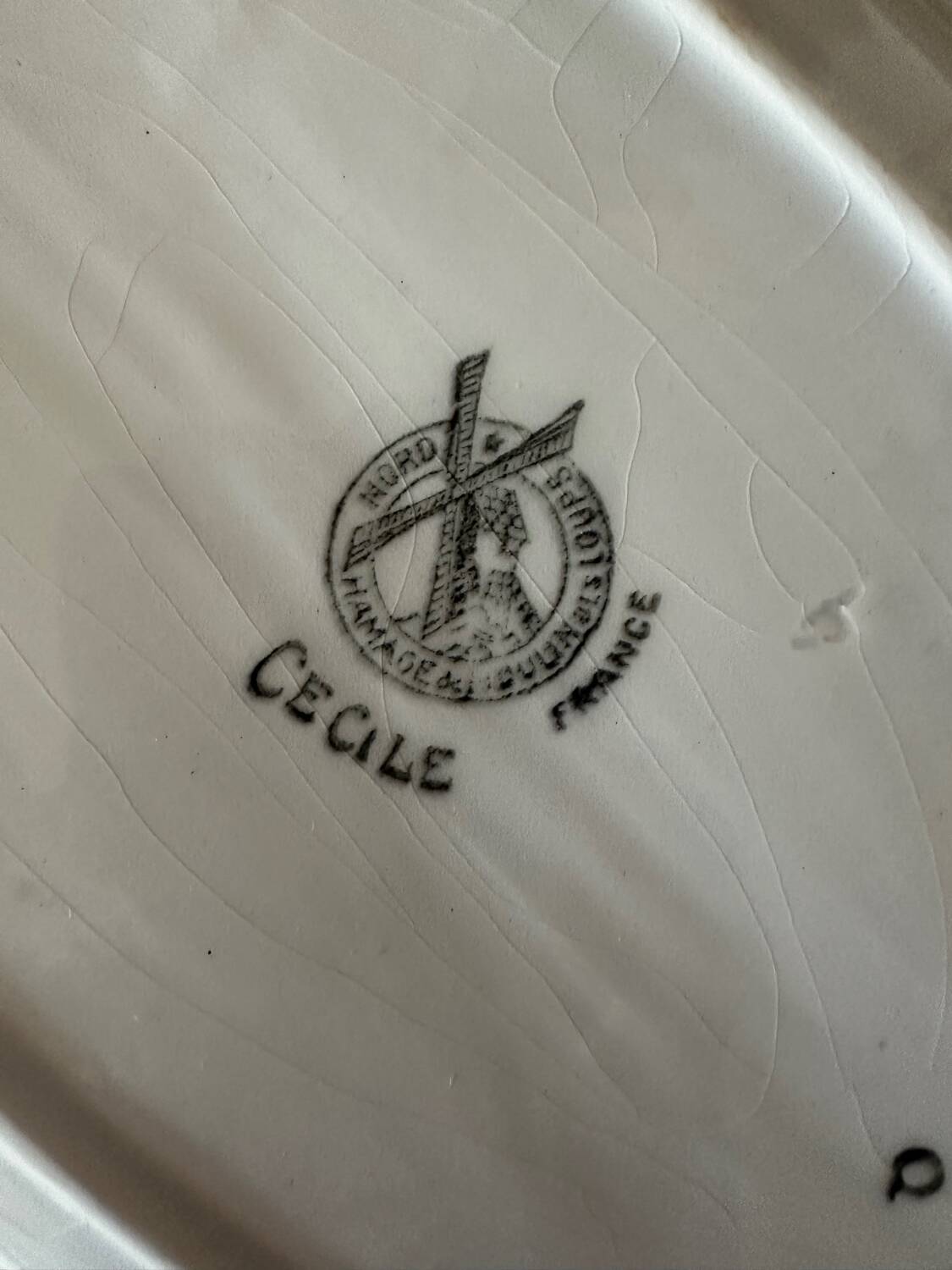 Oval dish Moulin des Loups