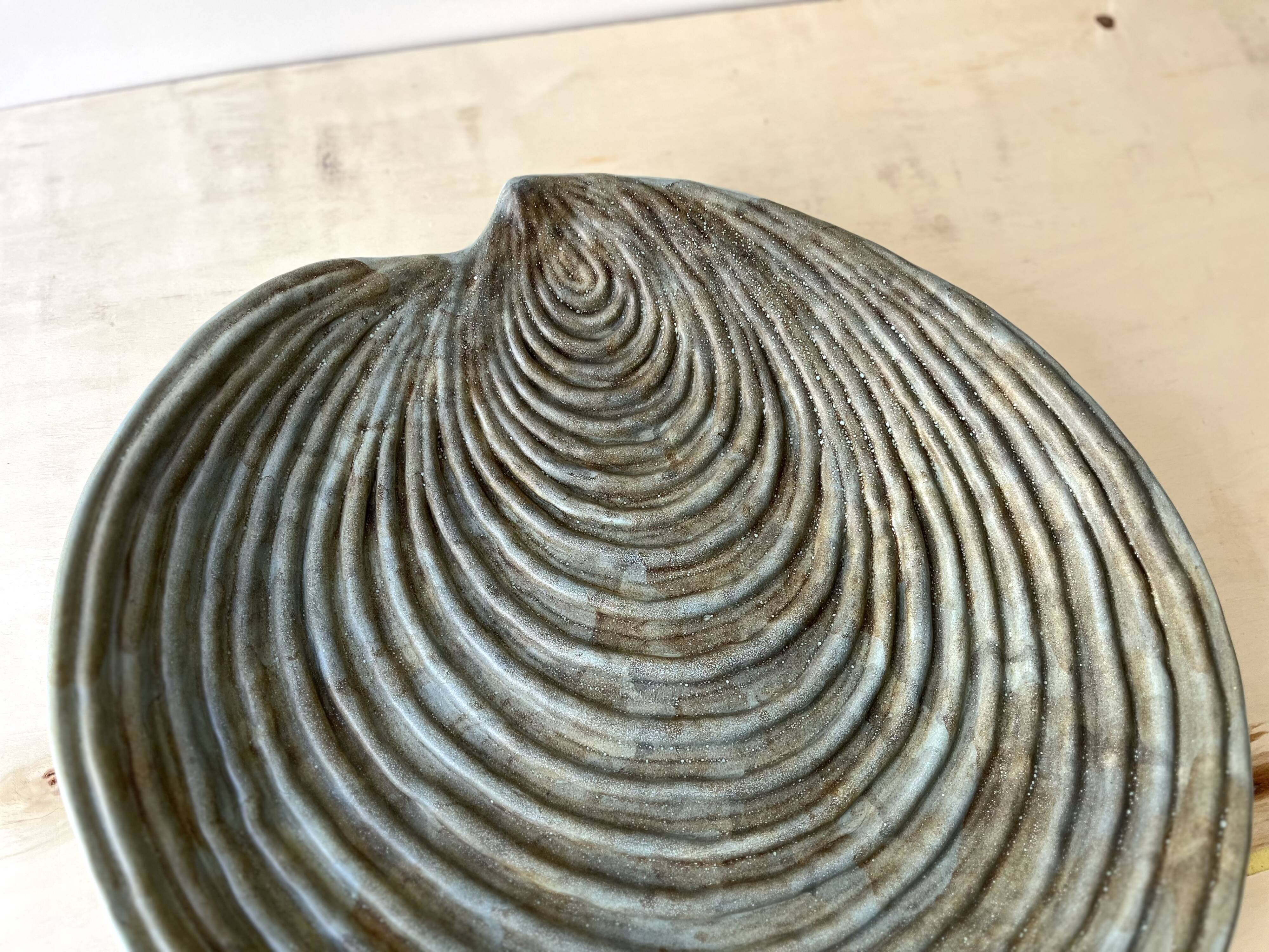 Large ceramic shell dish by Dominique Guillot for Vallauris 1960, giant oyster dish