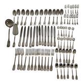 Menagère de couverts en métal argenté - 74 pièces - service complet