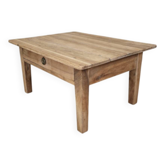 Table basse en noyer