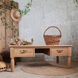 Beautiful oak coffee table