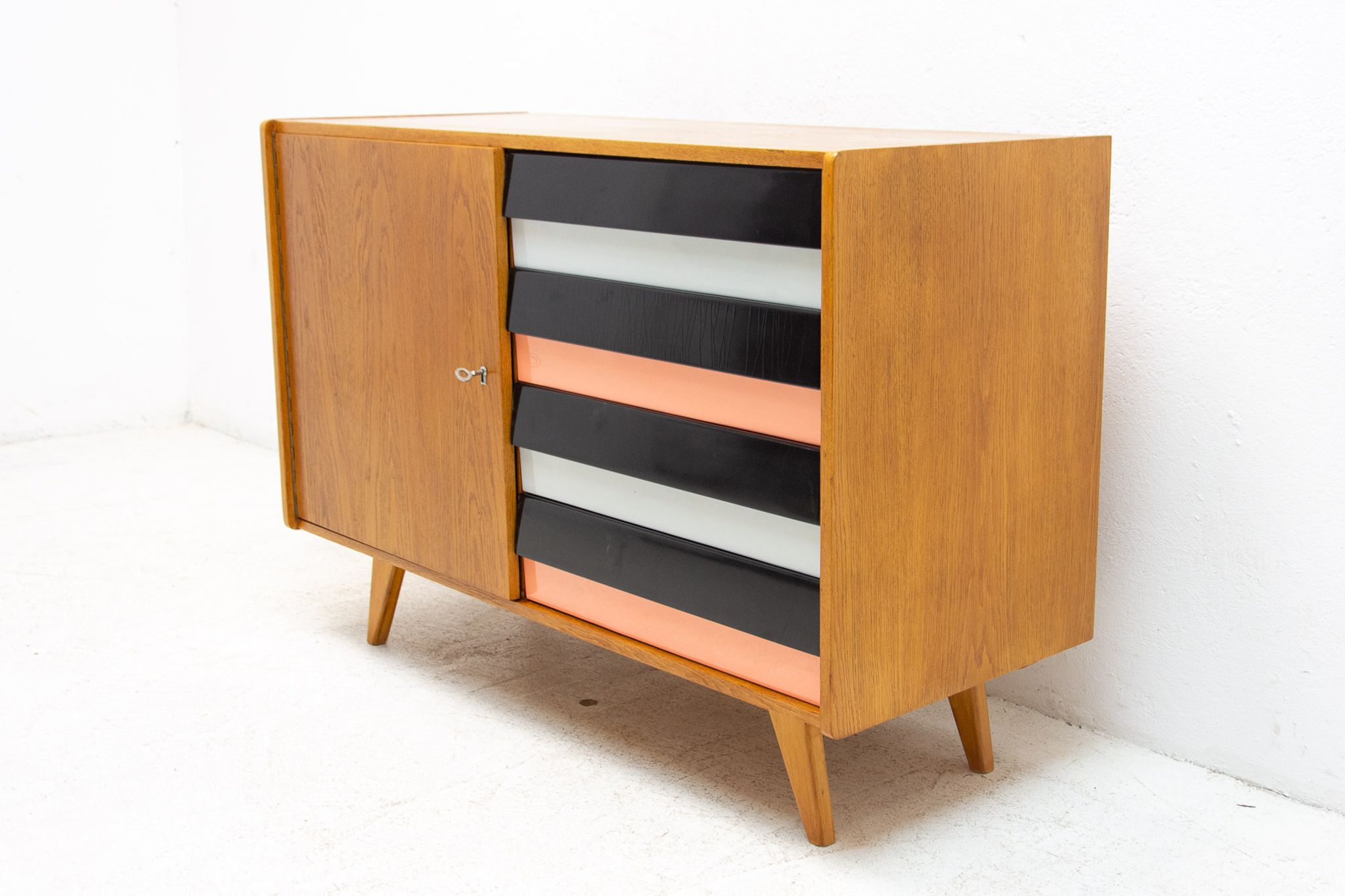 Buffet U-458 by Jiri Jiroutek, Czechoslovakia, 1960´s