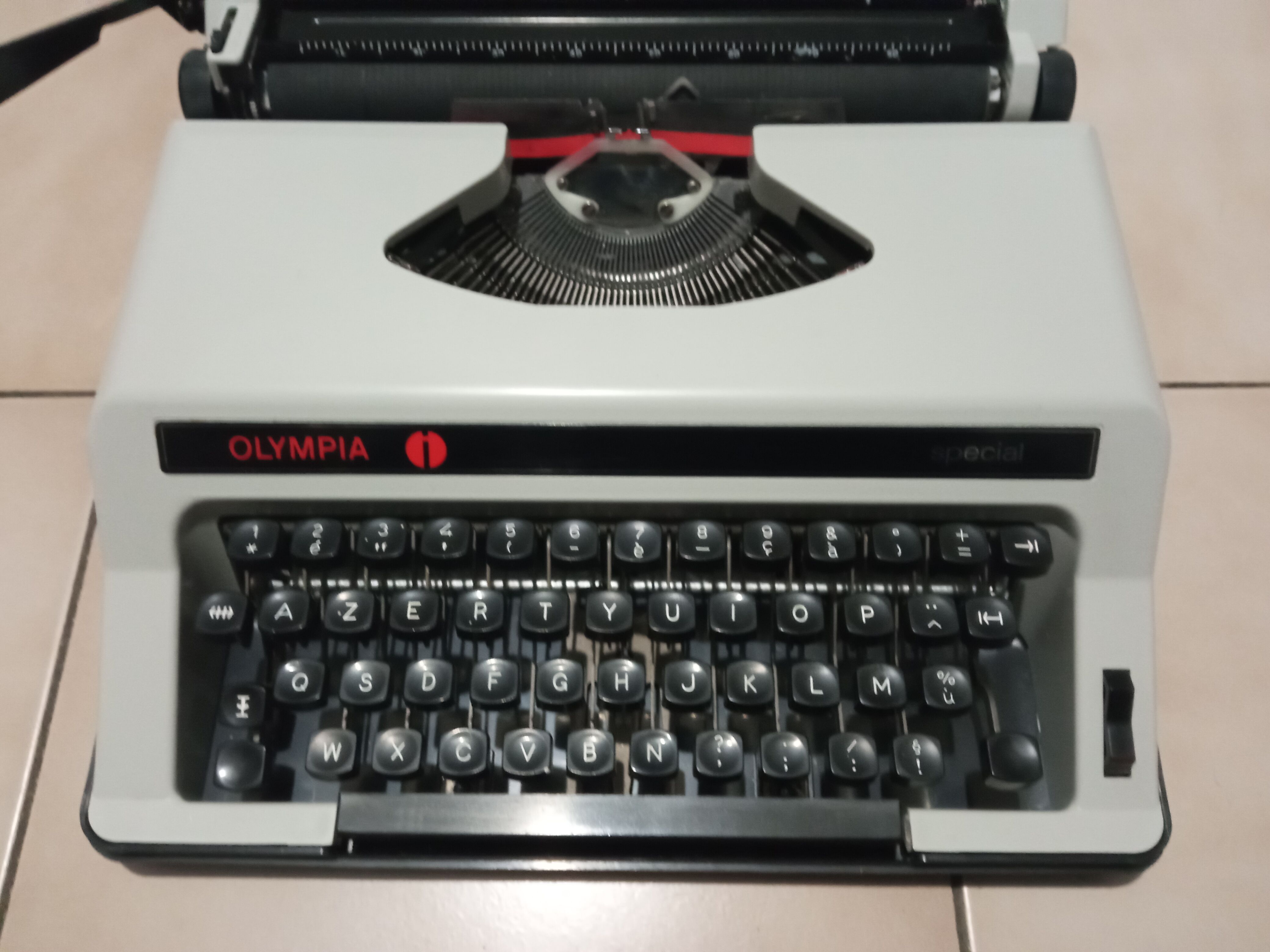 Olympia Typewriter Special as new