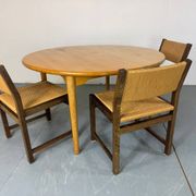 Table à manger ronde extensible en chêne, design danois du milieu du siècle, années 1960