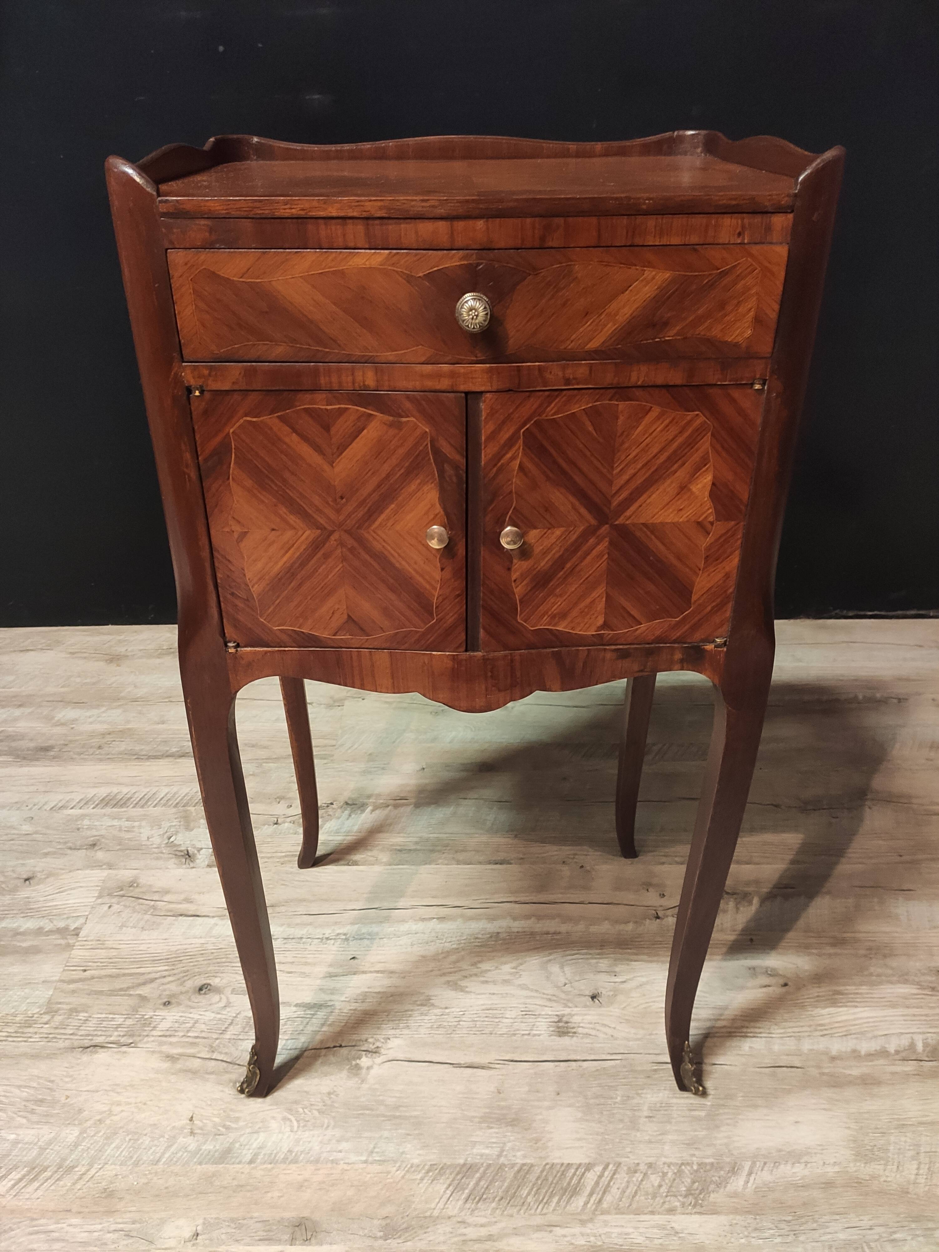 Paire de chevets style Louis XV