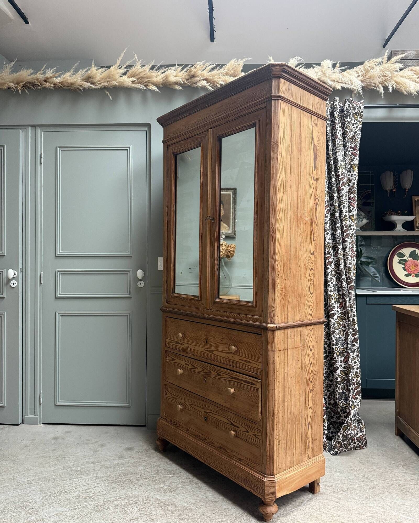 Louis Philippe wardrobe in solid pine (renovated)