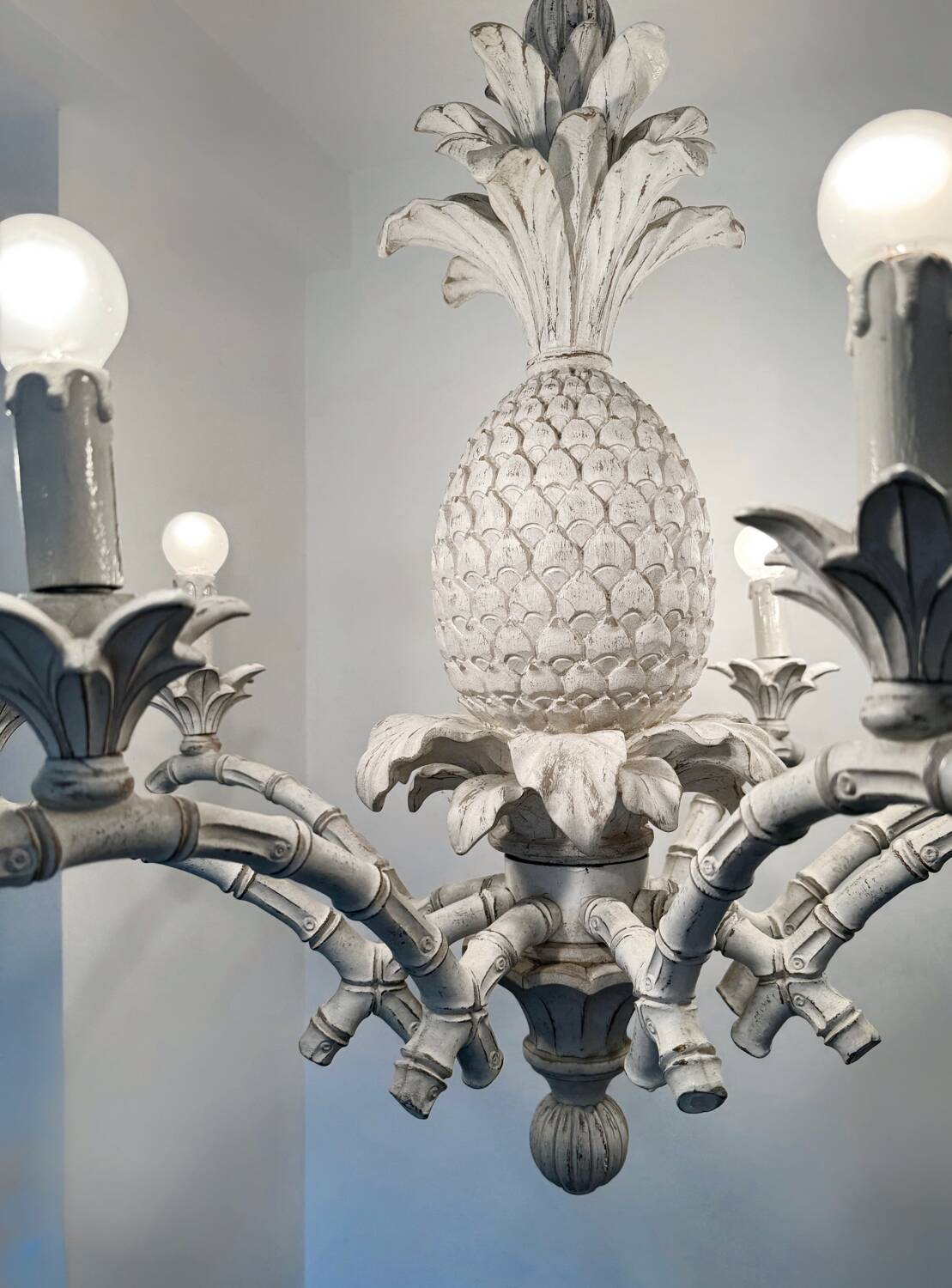 Large Hollywood Regency pineapple chandelier, 1980s