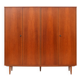Armoire vintage à quatre portes des années 1960.