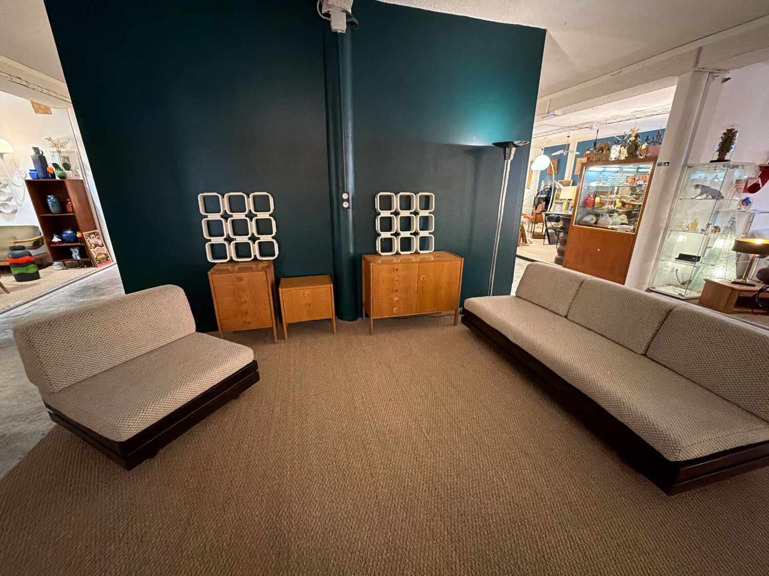 Brutalist 3-seater bench – Regain spirit – France, 1970s