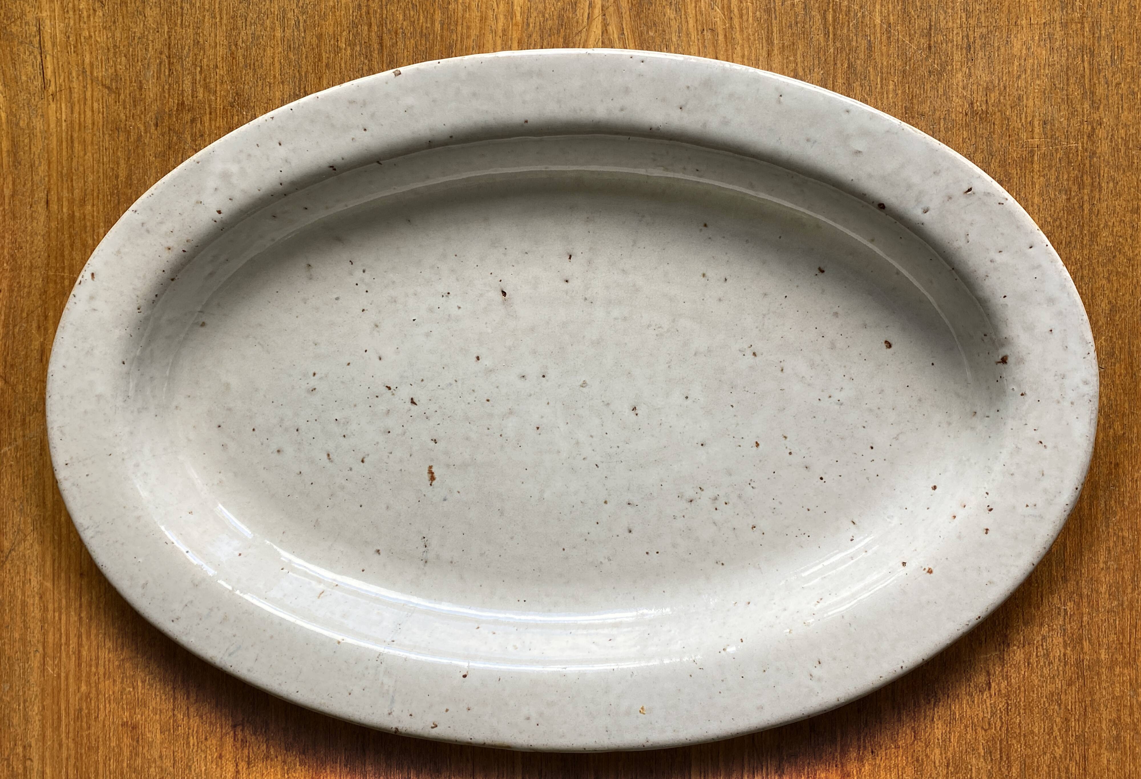 Large oval ceramic dish from Vallauris signed RP Picault, 42 cm, in perfect condition.