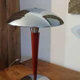 Mushroom lamp called "liner"