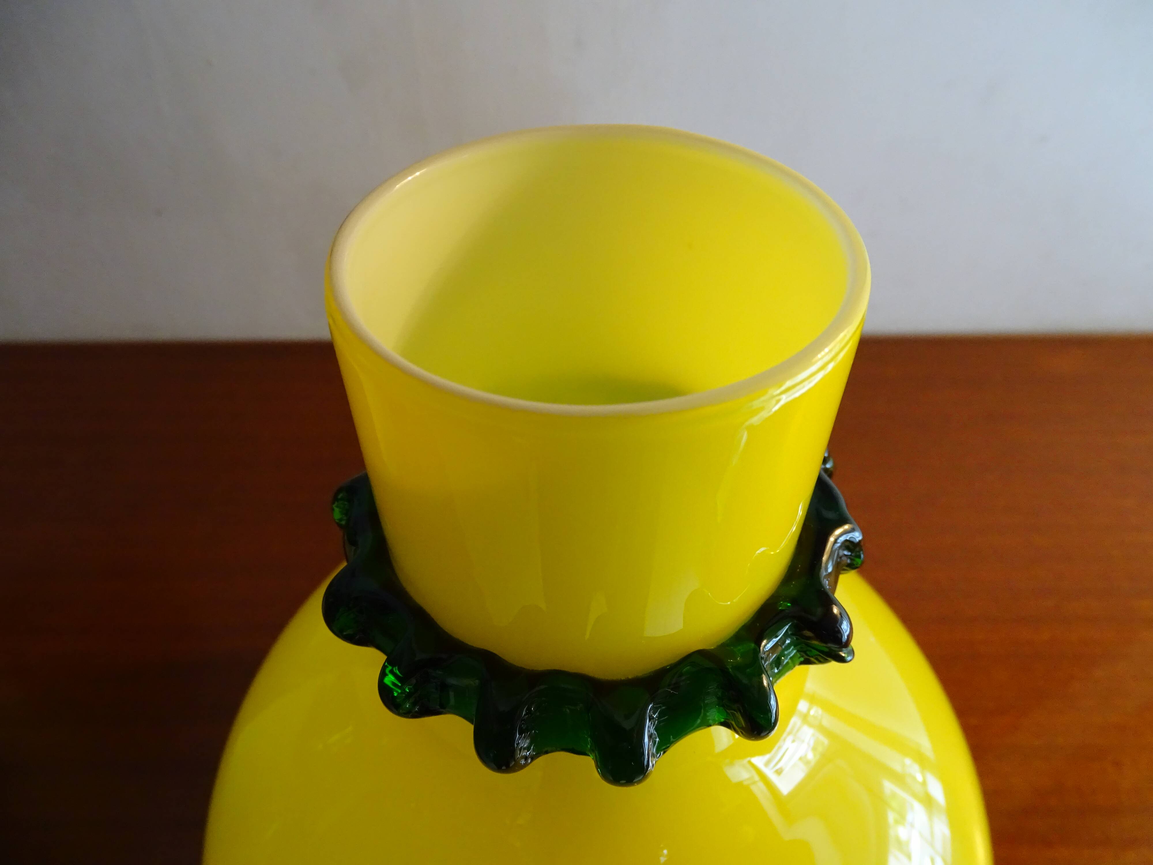 Vase ball glass murano lemon yellow