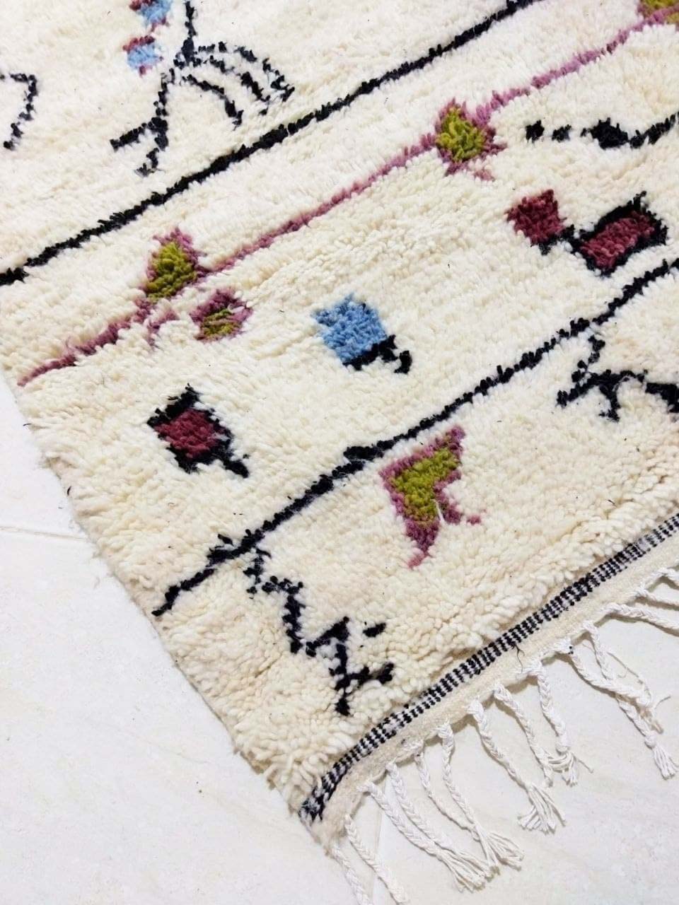 Moroccan berber carpet 270x160cm