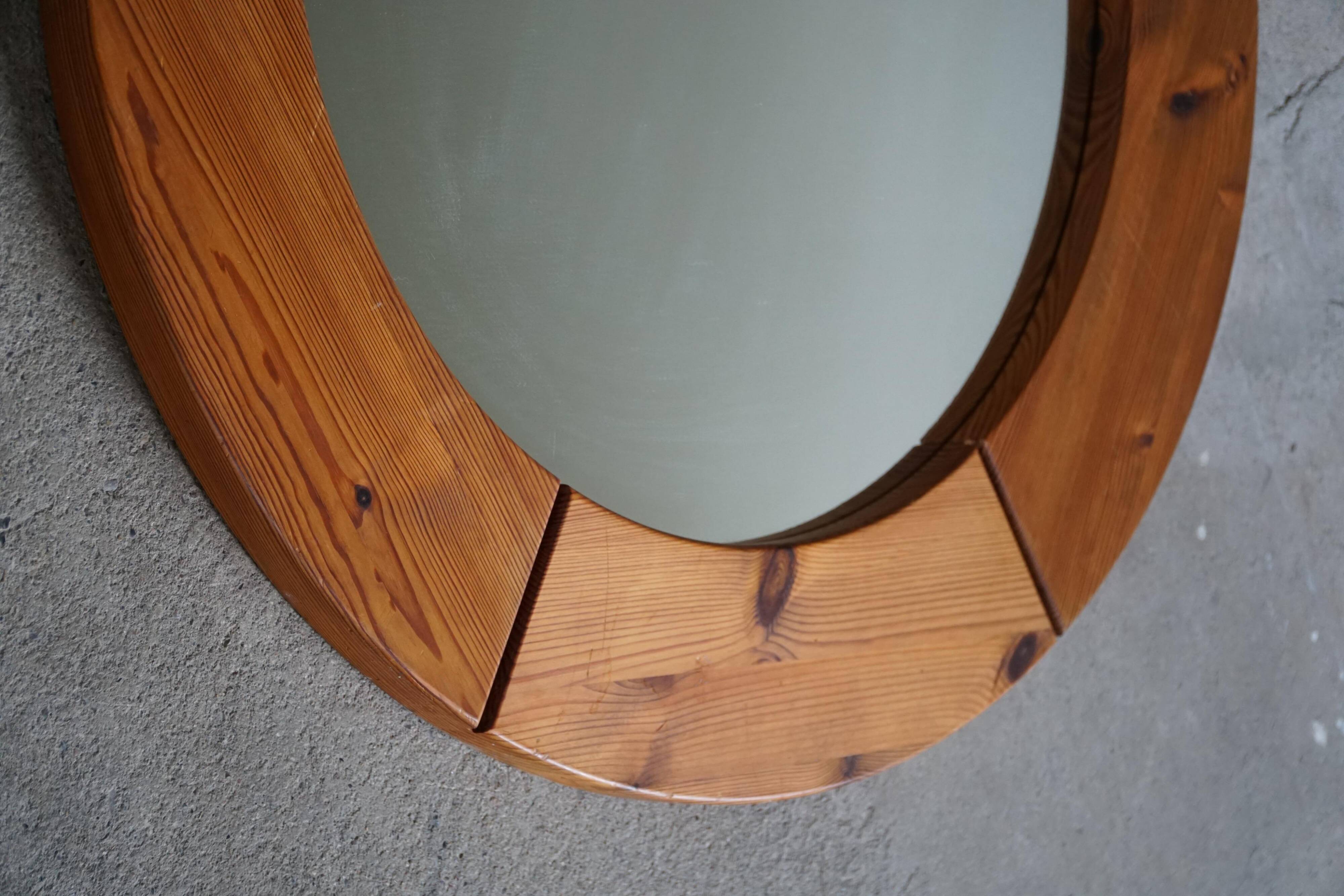 Wall mirror in solid pine by Glasmäster Markaryd, Sweden, 1960s.