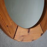Wall mirror in solid pine by Glasmäster Markaryd, Sweden, 1960s.