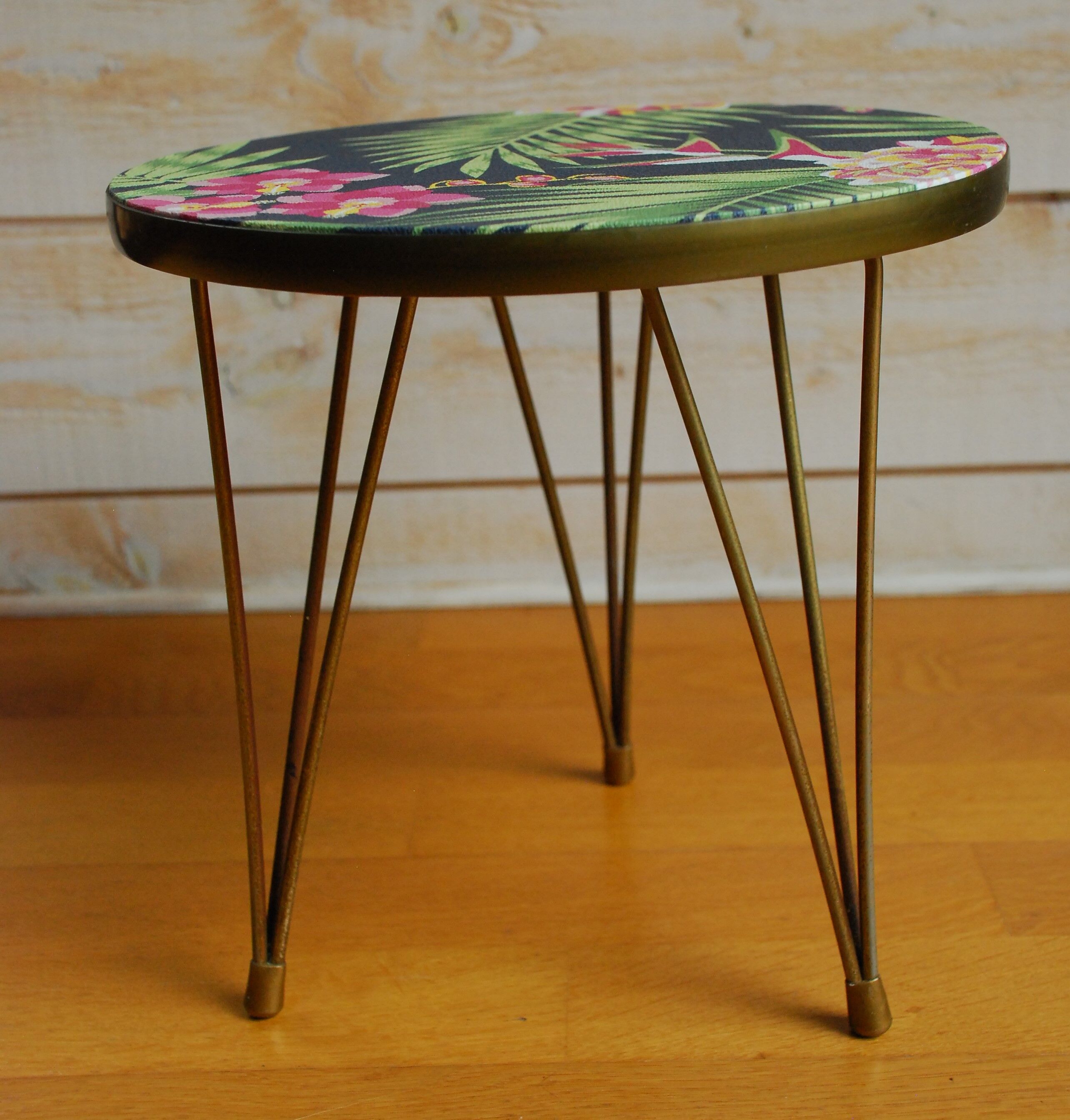 Former tripod table revisited