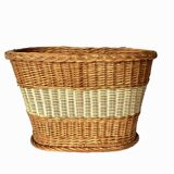 Vintage wicker and scoubidou basket