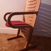 Fauteuil en bois design danois signé