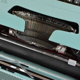 Lettera 32 typewriter.