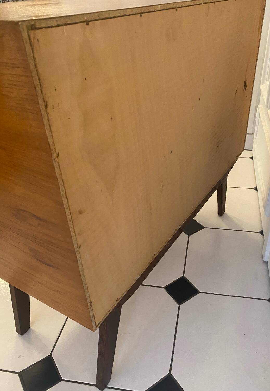 Vintage sideboard with compass feet