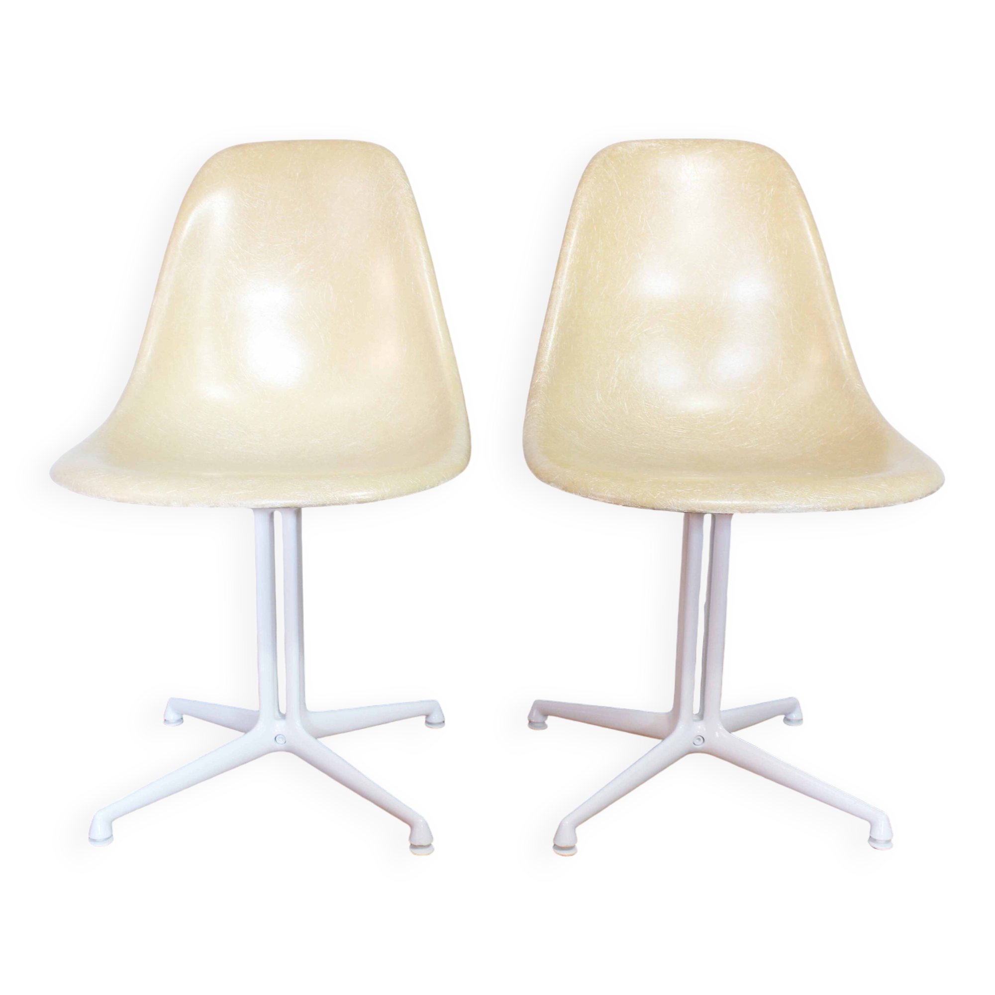 Pair of EAMES La Fonda fiberglass chairs 1970