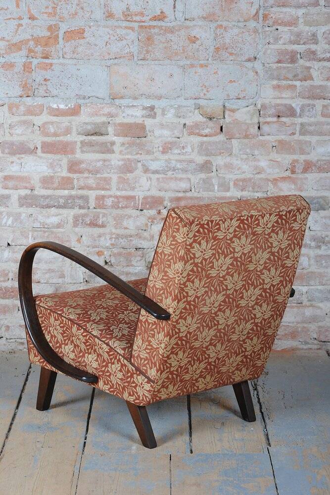 Art Deco Lounge Chair in Beech by J. Halabala for Up Zavody, 1930s