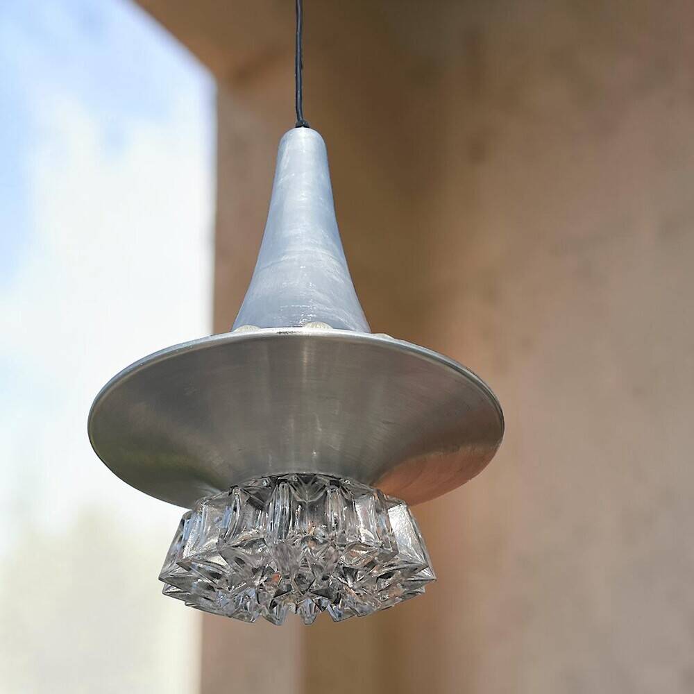 Lampe suspendue en aluminium argenté de l'ère spatiale