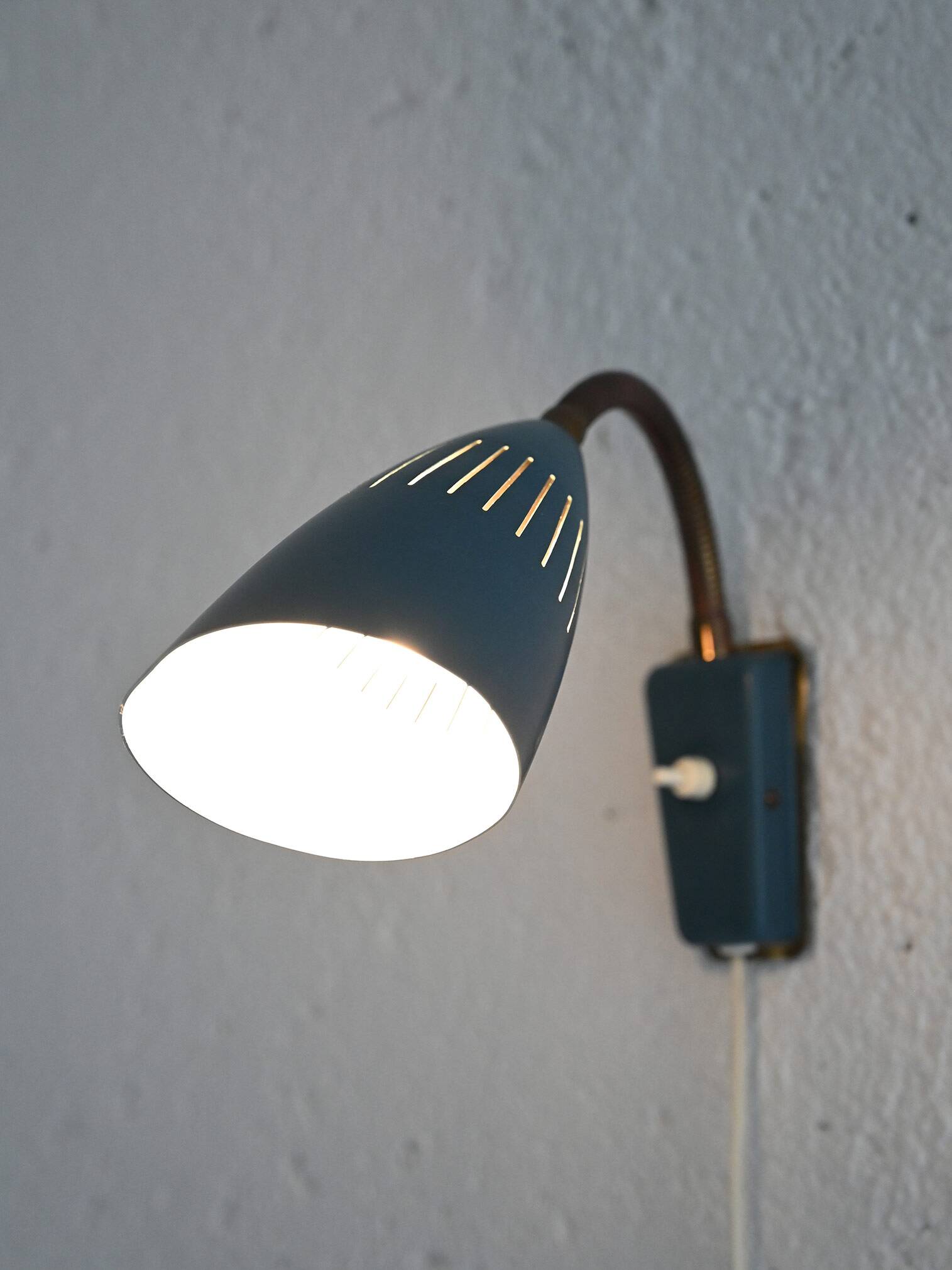 Scandinavian wall light from the 60s – wall lamp