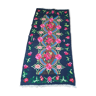 Floral runner rug with pink roses