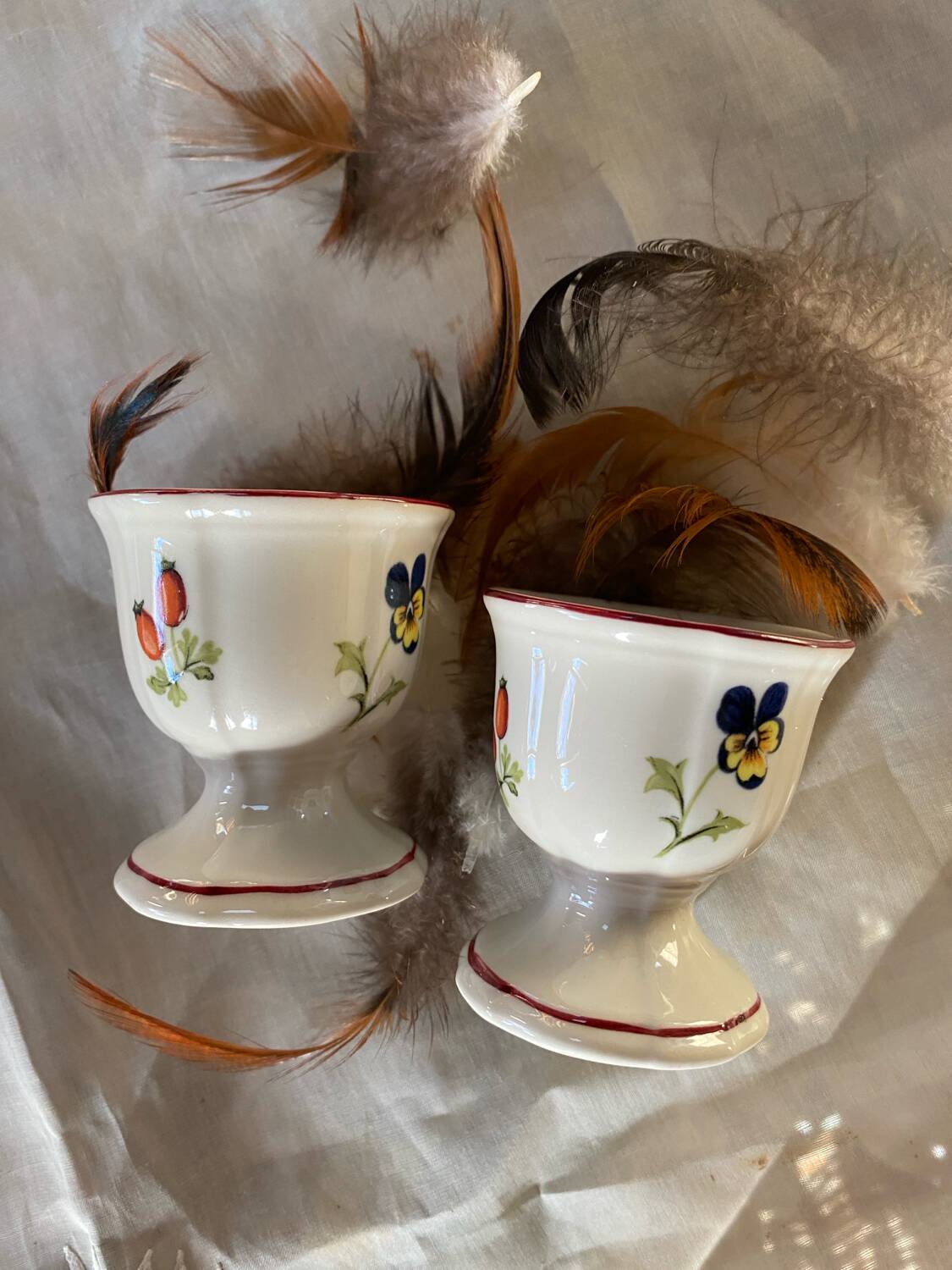 Set of 2 porcelain egg cups by Villeroy and Boch.