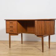 Mid-Century Freestanding Teak Kidney Desk, Denmark, 1960s