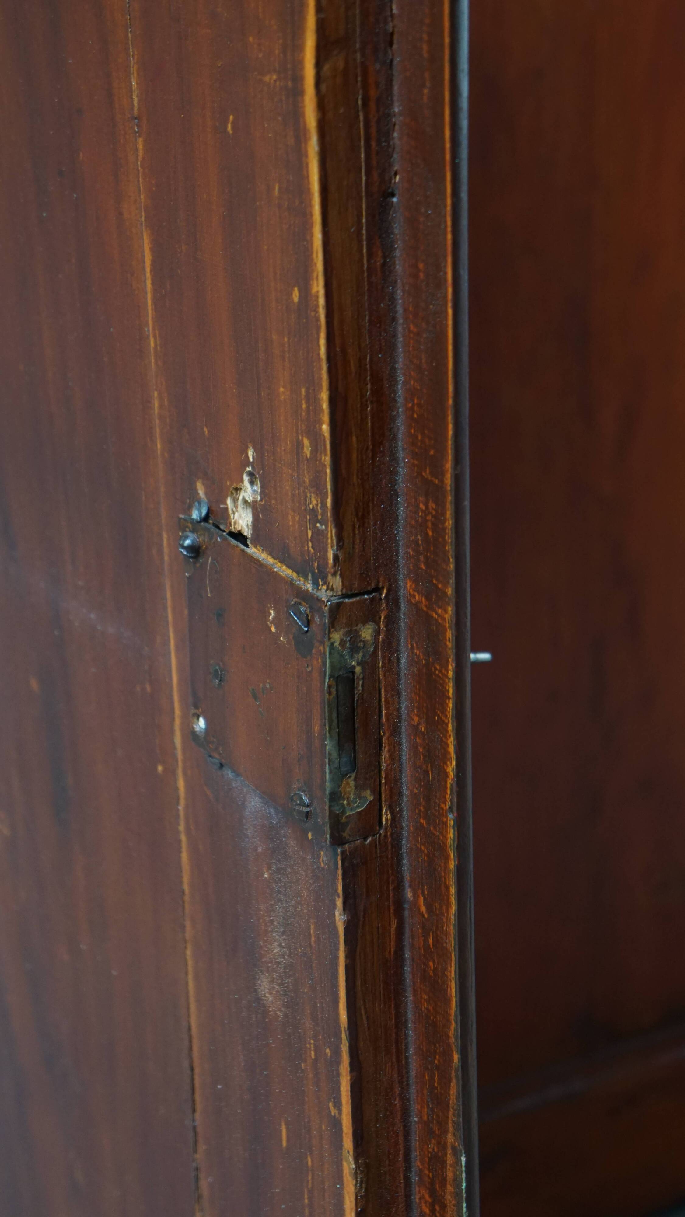 Antique Cabinet in Red/Brown with 2 Doors and a Drawer with Working Lock