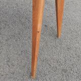 Tripod table