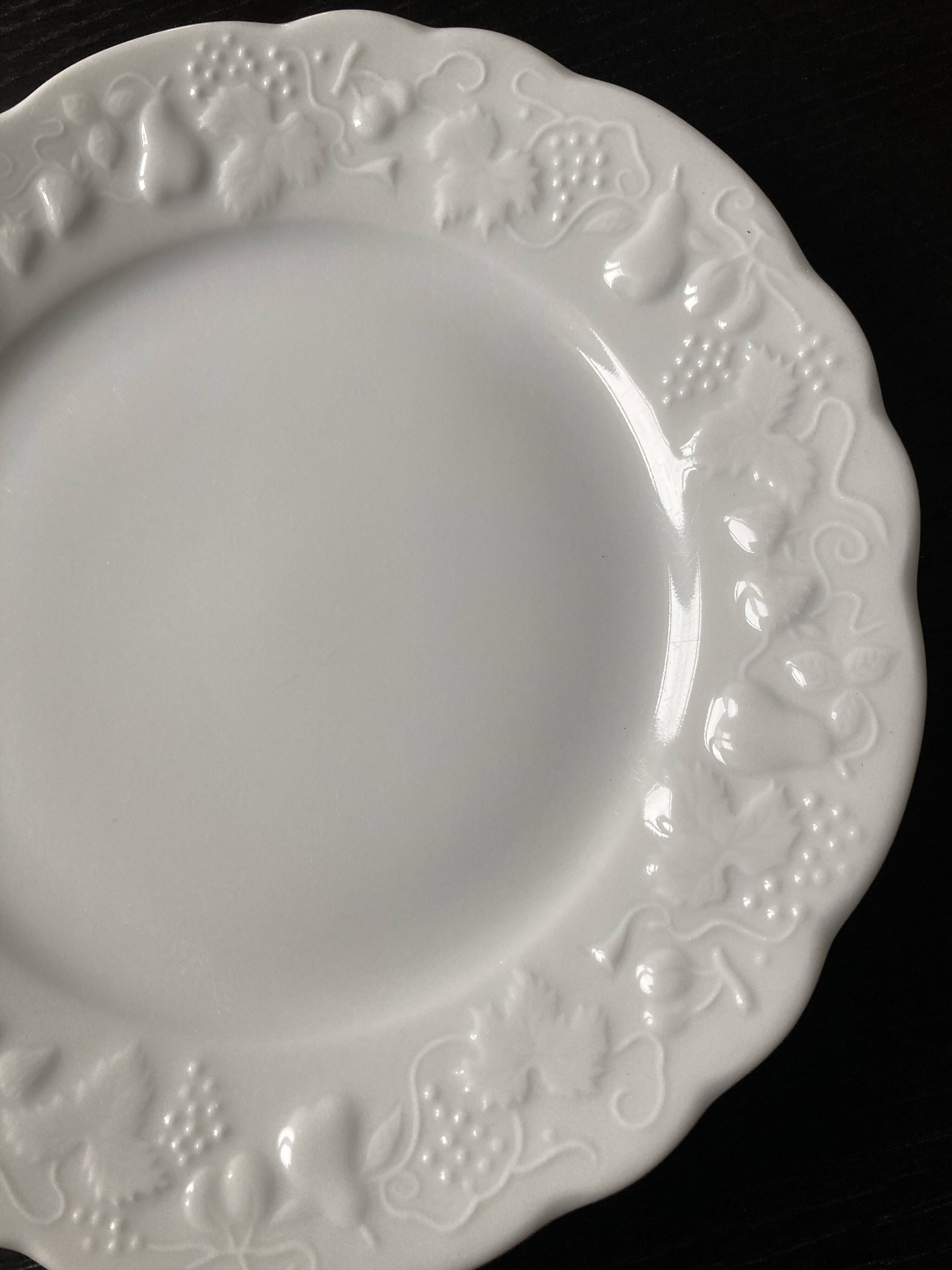 12 White Limoges porcelain dessert plates - Philippe Deshoulieres