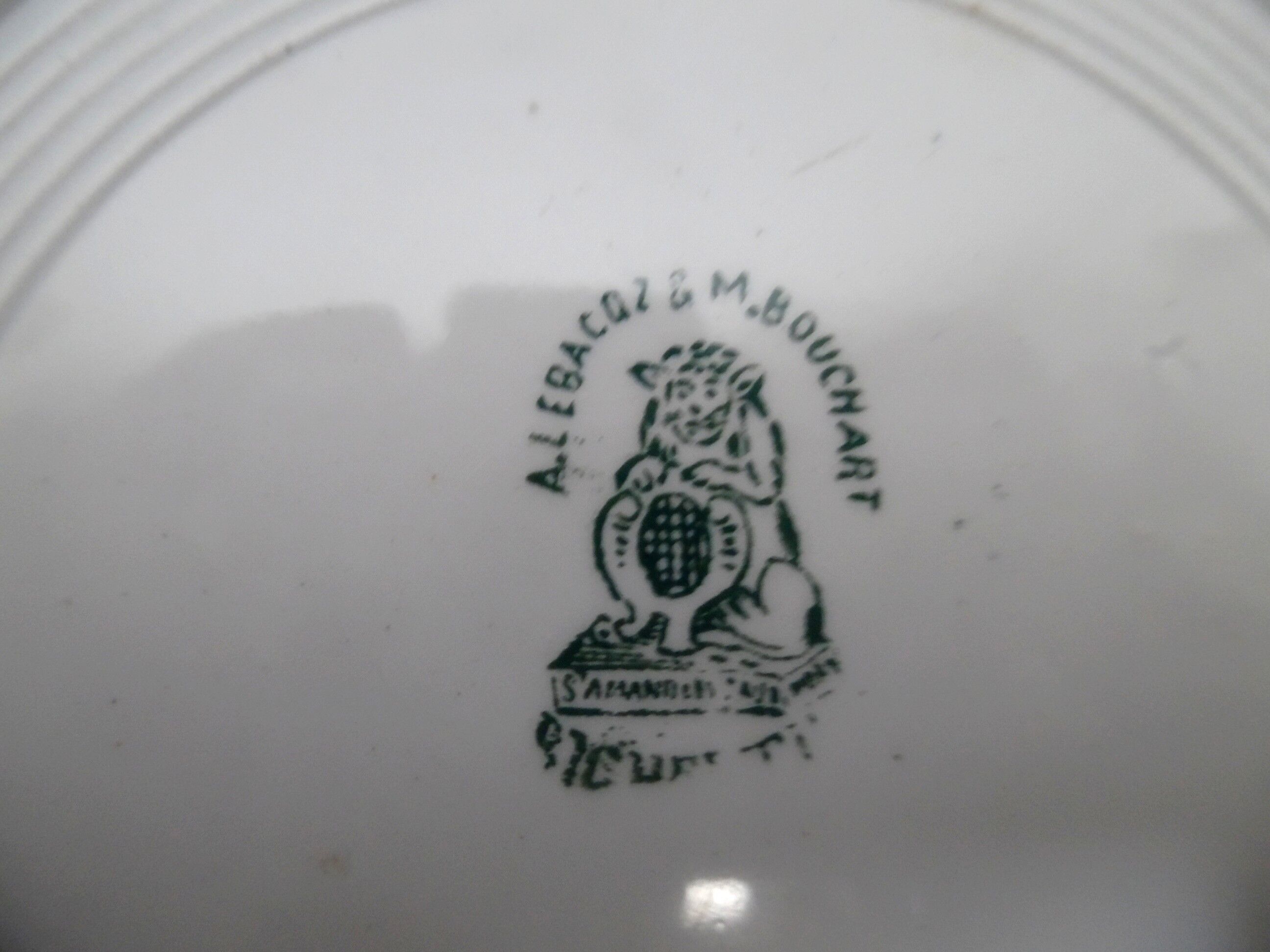 4 plates hollow St Amand