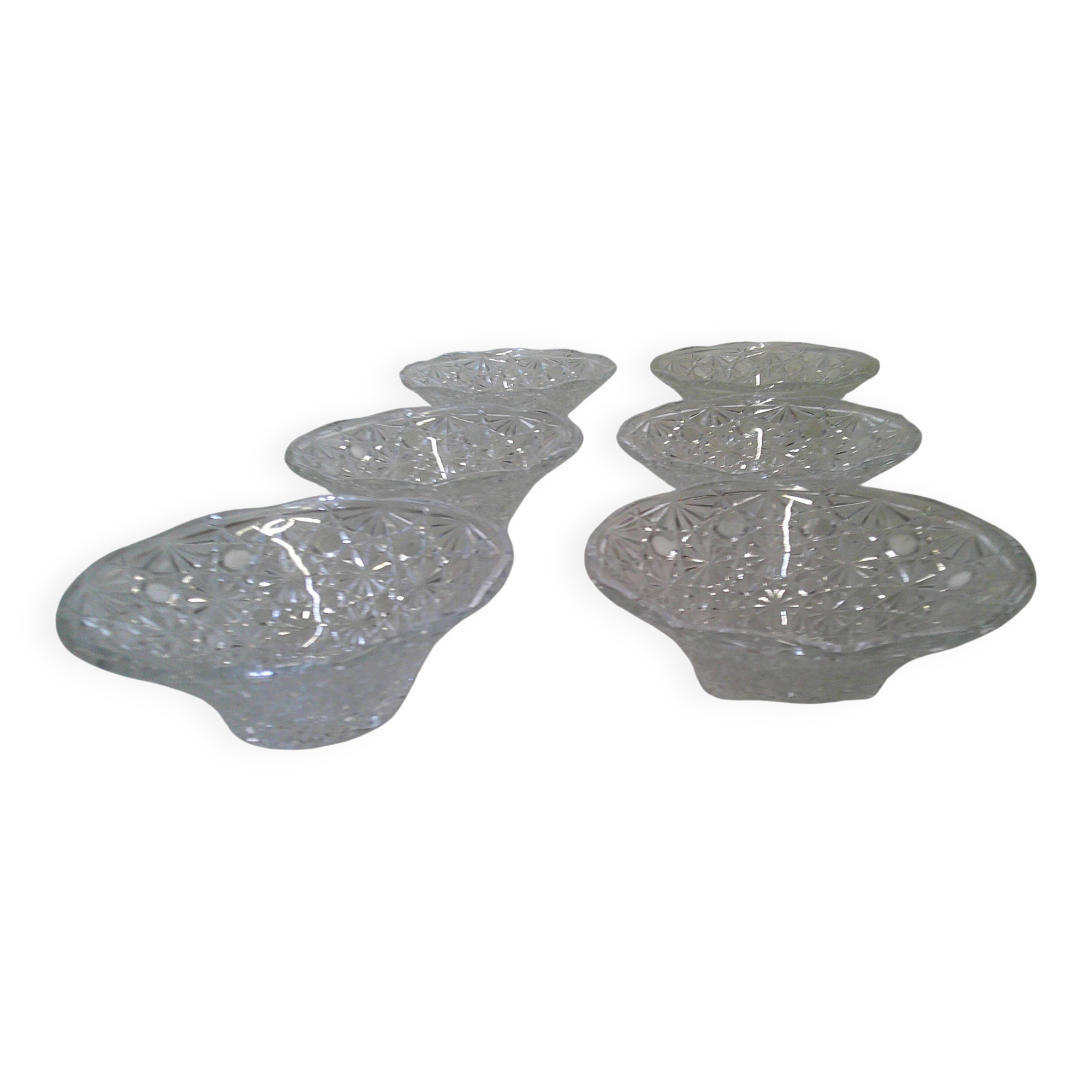 6 fruit or ice cream bowls