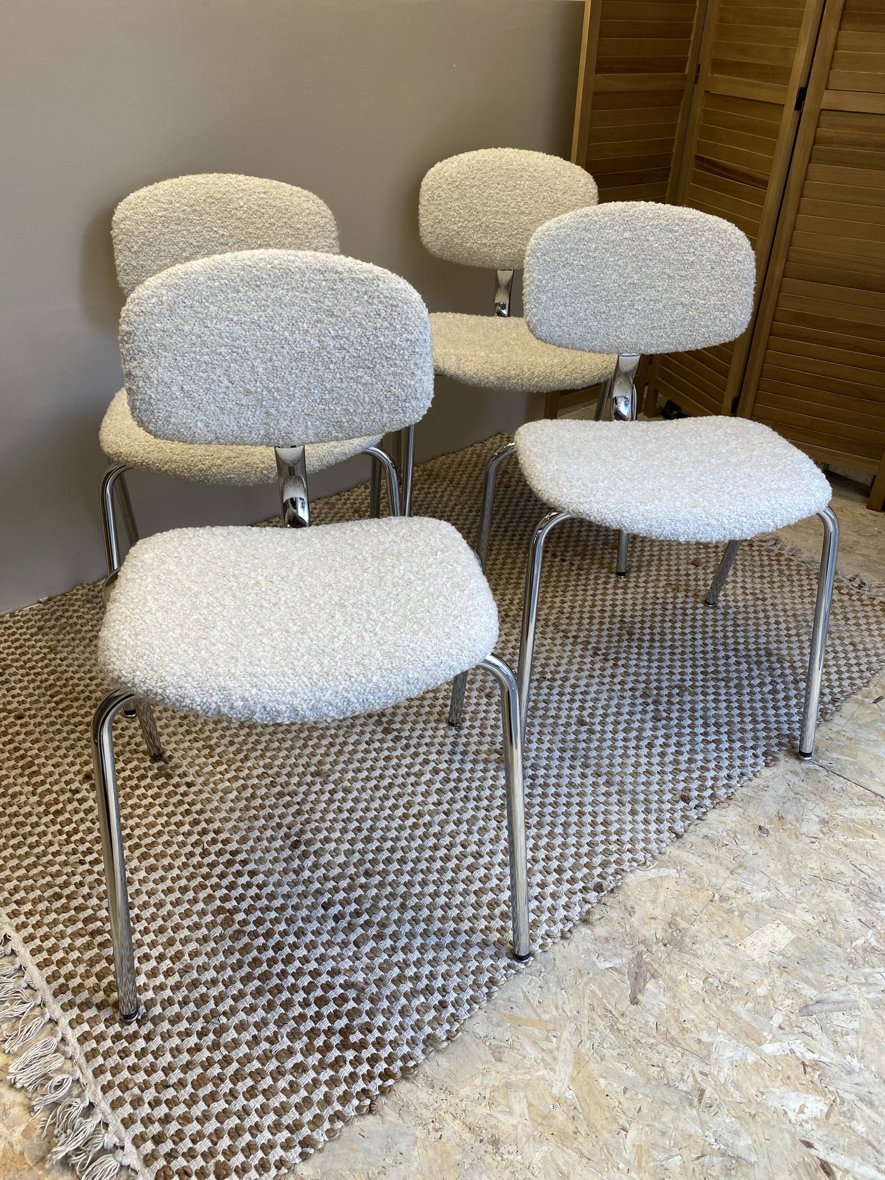 Ensemble de 4 chaises Pierre Paulin – Entièrement restaurées .