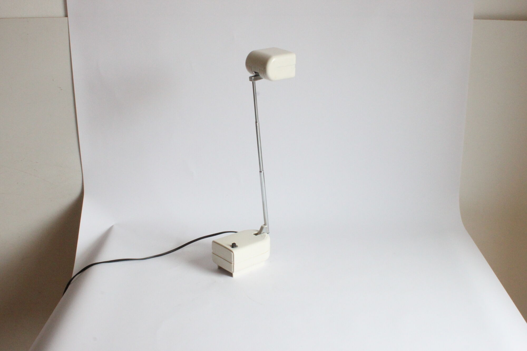 Telescopic bedside or wall lamp, 1960s.