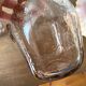 Carafe en verre bullé rose Biot vintage années 60