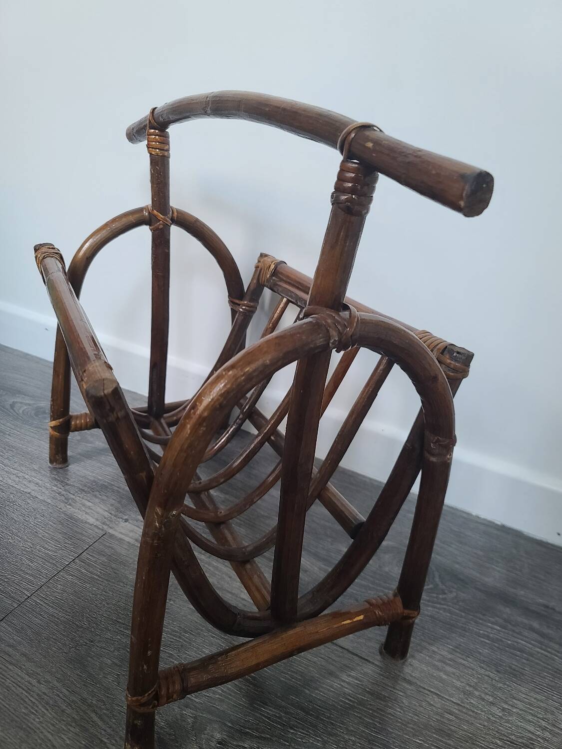 Bamboo magazine rack