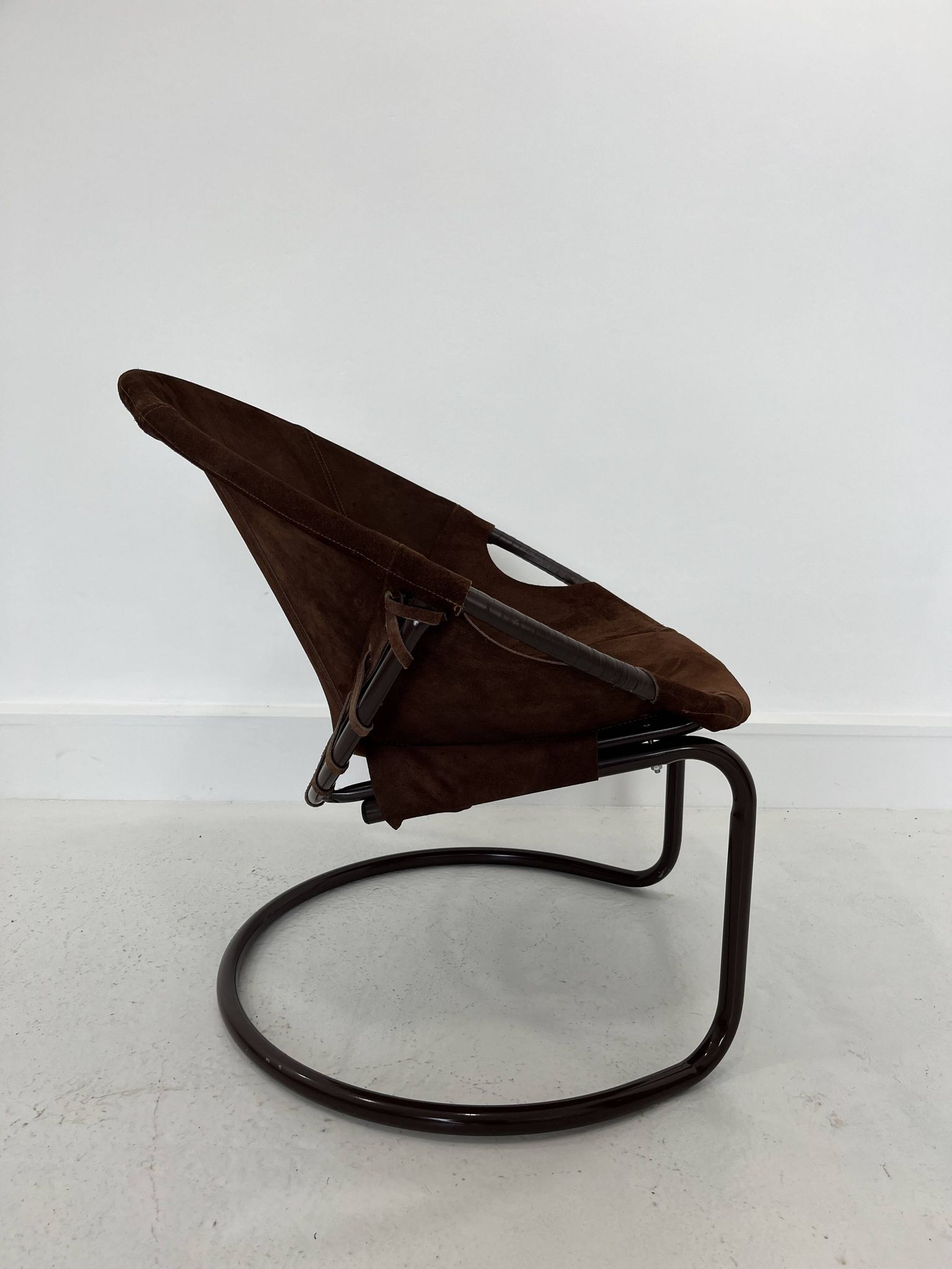 Fauteuil boule vintage en daim par Lusch & Co., 1970s