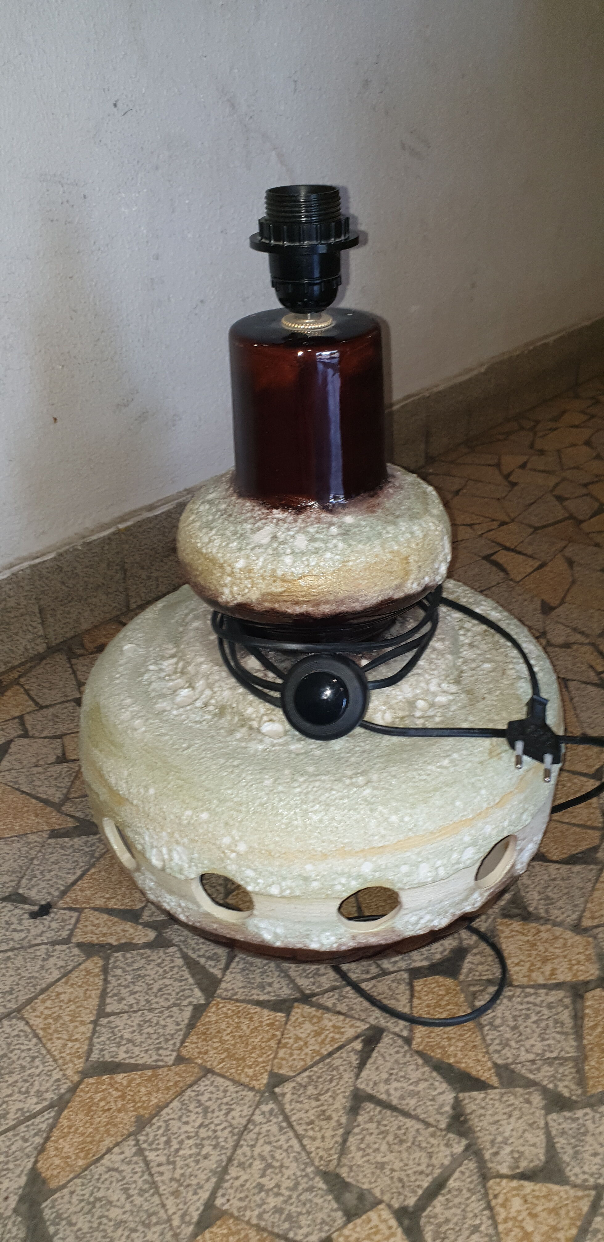 Vintage textured ceramic lamp